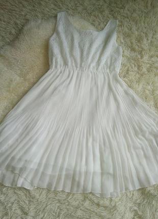 Біле плаття, спідниця плісе, мереживо7 фото