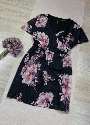 Шикарное шифоновое платье в цветочный принт.1 фото