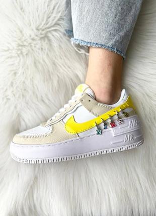 Nike air force shadow have a nike day брендовые кроссовки найк форс бежевые желтые с подвеской весна осень трендові бежеві жовті кросівки демісезон