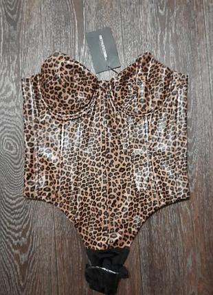 Бреедовый шикарный новый боди р.14 от prettylittlething  звериный принт