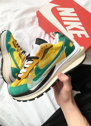 Nike royal neptune green x sacai брендовые зеленые желтые кроссовки найк с сеточкой весна тренд жіночі кольорові кросівки жовті зелені