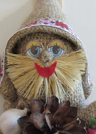 Оберіг підвісний домовик на лопатці9 фото