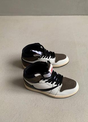 Nike jordan travis scott reverce брендовые высокие кроссовки найк джордан коричневые новинка весна осень високі коричневі трендові кросівки8 фото