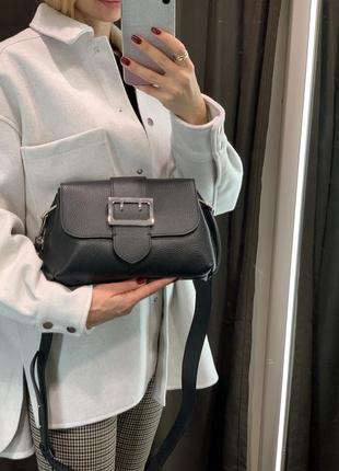 Кожаная чёрная сумочка багет с пряжкой итальянская5 фото