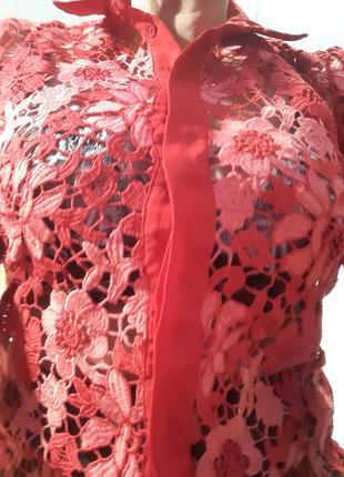 Сорочка дуже гарна,ажурна