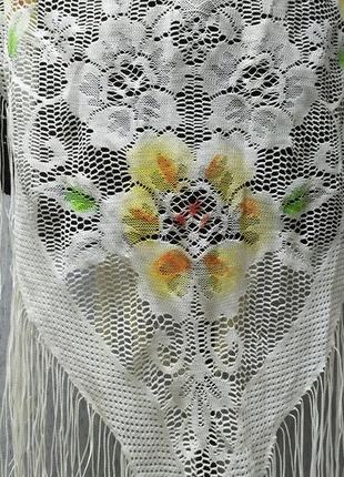 Шаль платок с бахромой