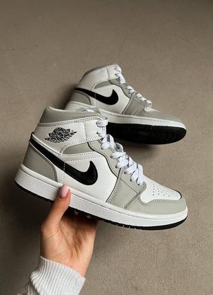 Nike jordan 1 retro smoke grey брендовые высокие серые трендовые кроссовки весна осень жіночі високі сірі кросівки демісезон1 фото