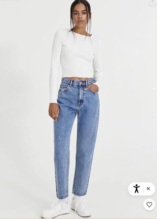 Pullandbear новые джинсы mom