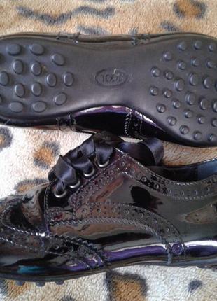 Tods италия кожаные туфли мокасины кожа лак супер подошва шипованная 30р(19см)2 фото