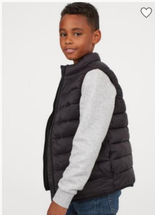 Стьобаний легкий жилет на синтепоні бренду h&m uk 3-4 eur 98-104