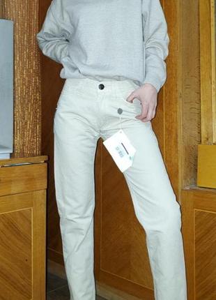 Бежевые нюдовые льняные джинсы италия1 фото