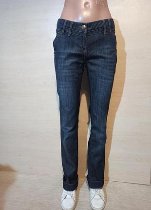 Джинси внизу розкльошені rivet island