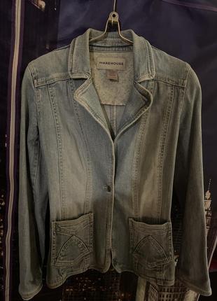 Жіночий джинсовий піджак