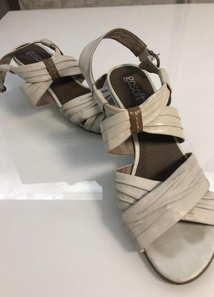 Босоножки gosoft