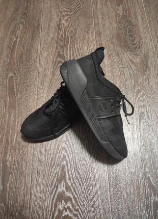 Кроссовки женские timberland.