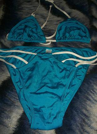 Роздільний купальник біло-бірюзового кольору