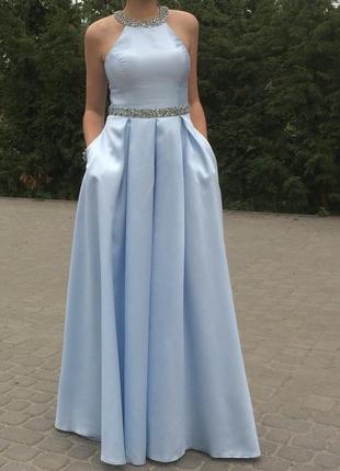 Вечірня сукня