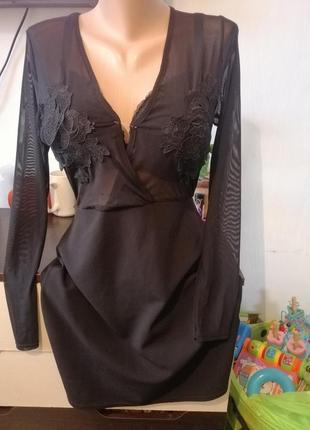 Шикарное чёрное платье на запах