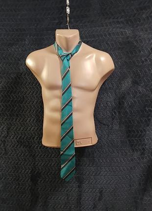 Чоловічу краватку