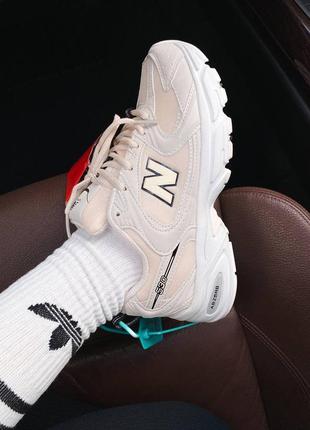 New balance 530 beige running трендовая модель бежевые кремовые женские кроссовки весна осень жіночі модні кремові бежеві кросівки беланс