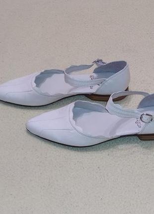Відкриті туфлі-човники від премиа. бренду3 фото