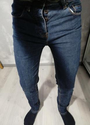 Джинси