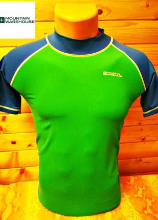Яркая спортивная футболка бренда из великобритании мountain warehouse