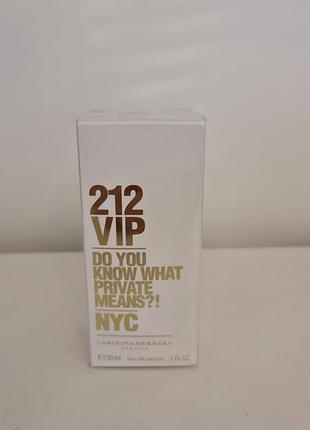 Парфюмированая вода carolina herrera 212 vip