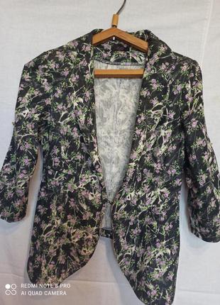 Легкий женский пиджак б/у lifar 46-48р