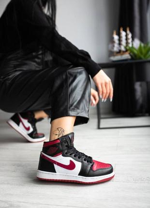 Nike jordan retro 1 high bordeaux black брендовые высокие бордовые кроссовки найк джордан новинка тренд весна осень жіночі бордові високі кросівки8 фото