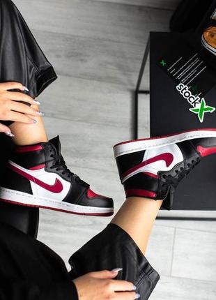 Nike jordan retro 1 high bordeaux black брендовые высокие бордовые кроссовки найк джордан новинка тренд весна осень жіночі бордові високі кросівки5 фото