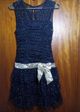 Нарядное платье newberry с рюшами паетками и бантом