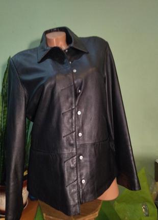 Очень стильная куртка из кожи nappa чёрного цвета