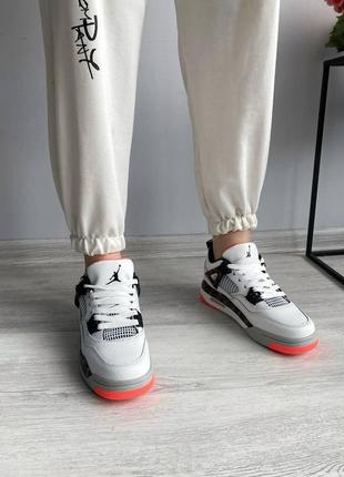 Nike air jordan 4 white/pink брендові жіночі високі кросівки найк джордан білі коралові жіночі стильні високі кросівки весна осінь