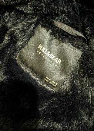 Чёрная куртка pull&bear6 фото