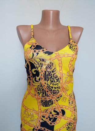 Желтое облегающее платье миди stylewise со стильным   принтом . евро-размер 65 фото