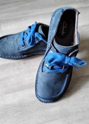 Чоботи clarks