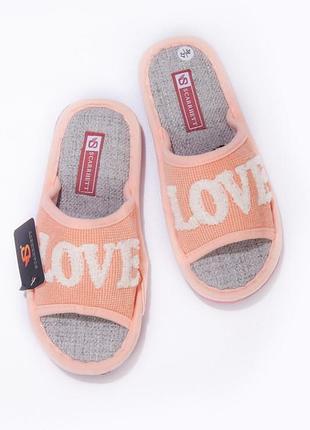 Тапочки жіночі