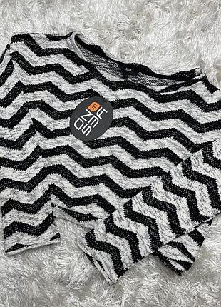 Укорочений светр