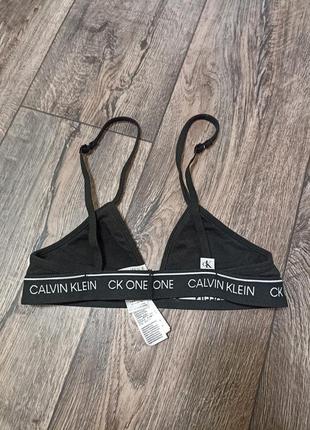 Бюстгальтер-треугольник calvin klein7 фото