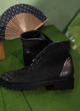 Дуже стильні черевики темно-коричневого кольору з натуральної замші2 фото