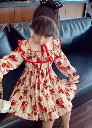 Очень красивое нарядное платье для девочки1 фото