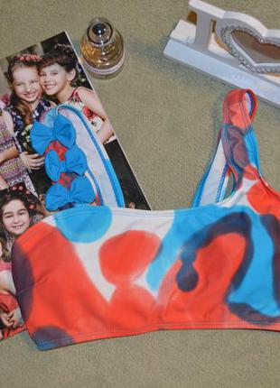 Яскравий топ від купальника!