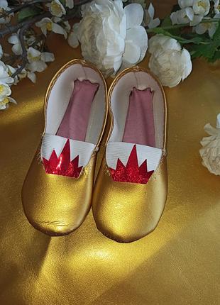 Золотые чешки с коронами. размеры от 11см до 30см