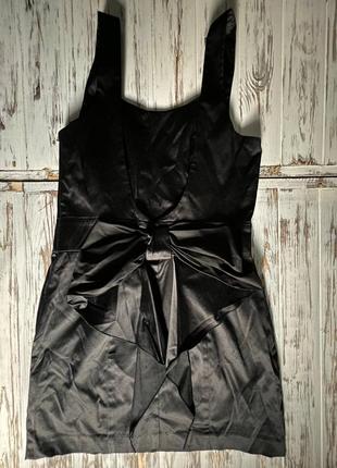 Чорна сукня з бантом3 фото