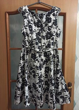 Красивое коттоновое платье в цветочный принт3 фото