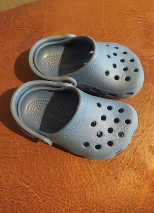 Crocs, тапочки, шлёпанцы, для хлопчика тапочки1 фото