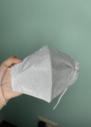 Серебрянная защитная маска с блестками