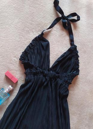 Шикарное чёрное плиссированное длинное платье пышная юбка открытая спина5 фото