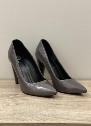 Туфельки bata